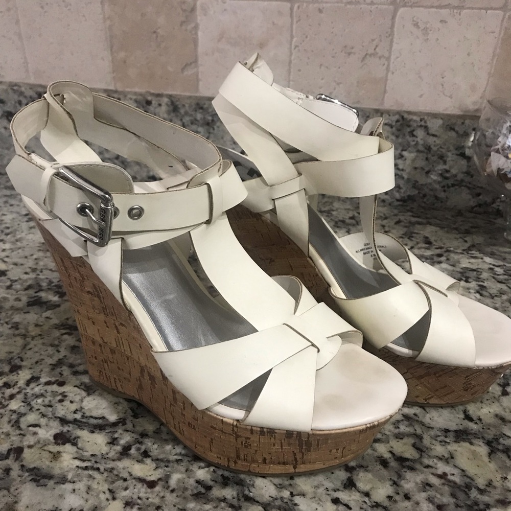 Guess wedges
